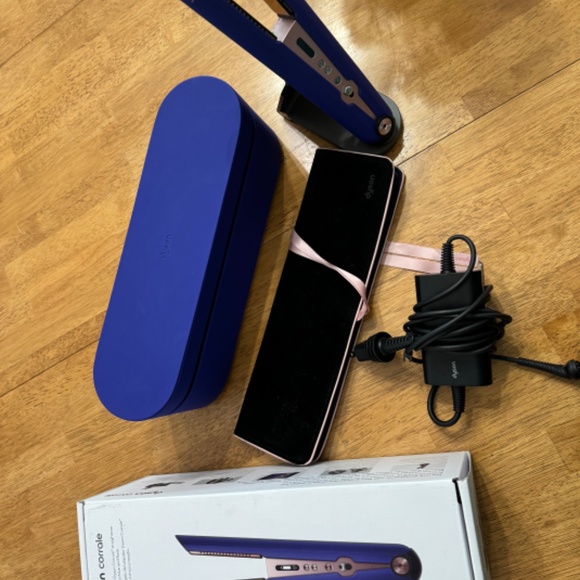 Dyson Corrale hair straightener - Picture 2 of 4